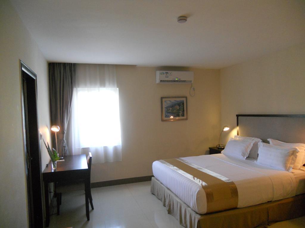 Plaza Hotel Dili Room photo